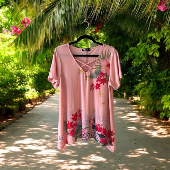 FREE w/Purchase - ECLA Light Pink Tropical Floral Print Top *see description - Picture 11 of 11
